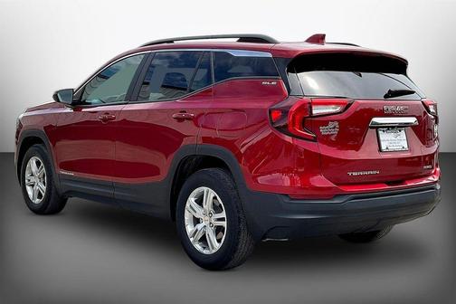 Cayenne Red Tintcoat 2022 GMC Terrain SLE