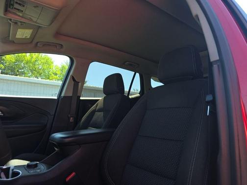 Cayenne Red Tintcoat 2022 GMC Terrain SLE