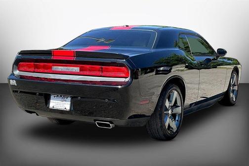 Black Clearcoat 2013 Dodge Challenger SXT