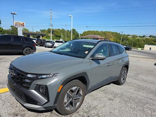 2025 Hyundai TUCSON SEL