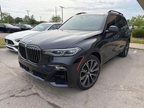 Carbon Black Metallic 2021 BMW X7 M50i
