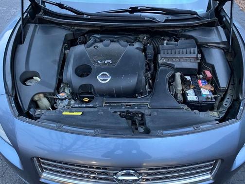 2010 Nissan Maxima S