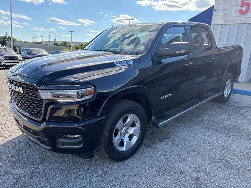 Diamond Black 2025 RAM 1500 Big Horn/Lone Star