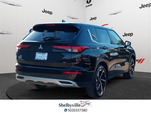 2023 Mitsubishi Outlander SE Special Edition