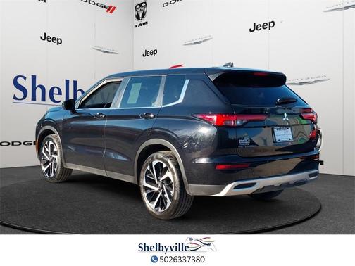 2023 Mitsubishi Outlander SE Special Edition