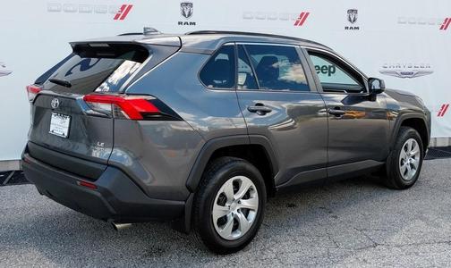 2020 Toyota RAV4 LE