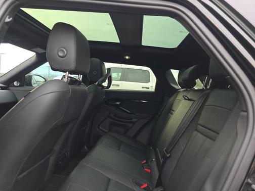 2024 Land Rover Range Rover Evoque Dynamic SE