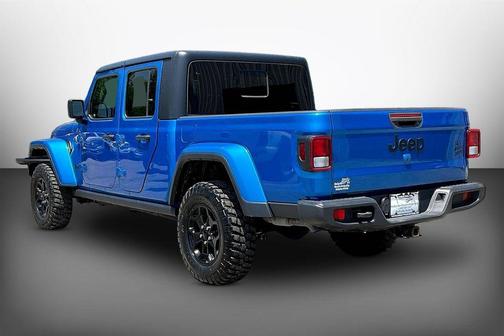 Hydro Blue Pearlcoat 2022 Jeep Gladiator Sport