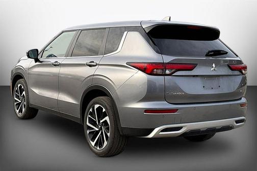 2024 Mitsubishi Outlander SE Black Edition