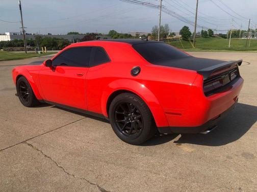 Go Mango! 2023 Dodge Challenger R/T Scat Pack