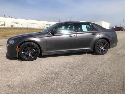 2023 Chrysler 300 S