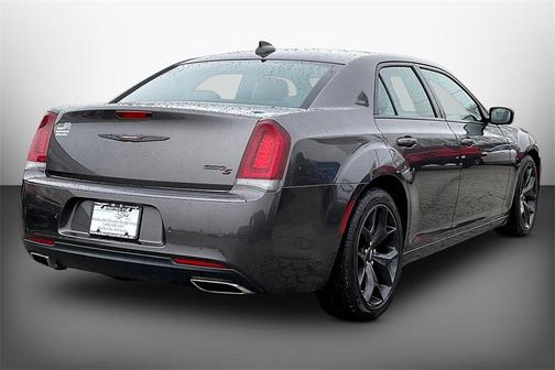 2023 Chrysler 300 S