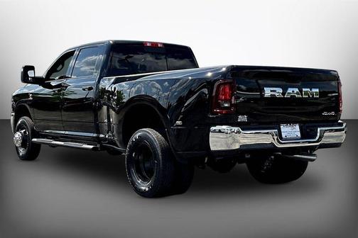 Diamond Black 2026 RAM 3500 Tradesman