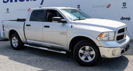 2016 RAM 1500 SLT
