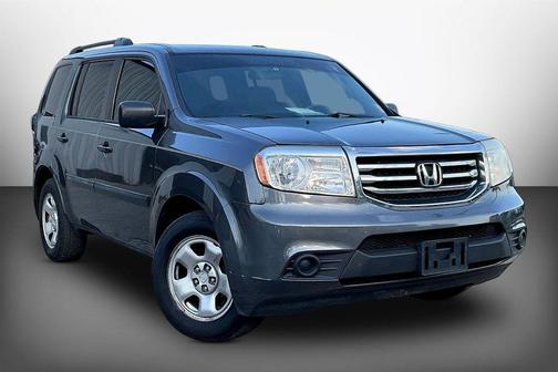 Gray 2013 Honda Pilot LX