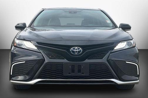 2022 Toyota Camry Hybrid XSE