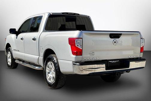 Brilliant Silver Metallic 2018 Nissan Titan SV