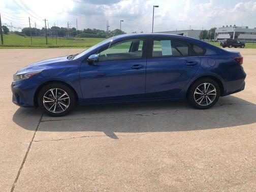 Deep Sea Blue 2023 Kia Forte LXS