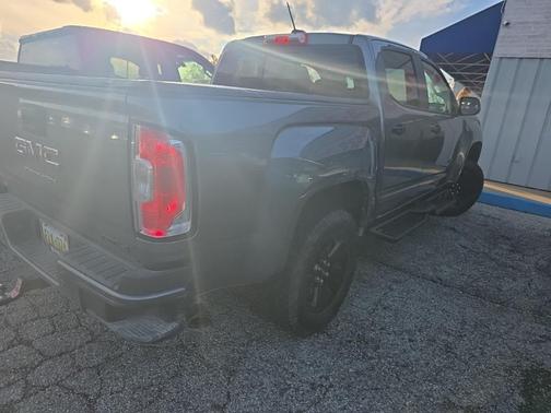 2022 GMC Canyon AT4 w/Leather