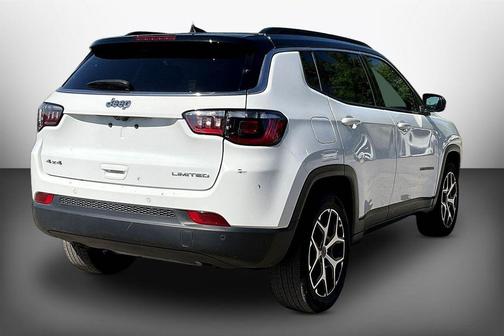 Bright White Clearcoat 2025 Jeep Compass Limited