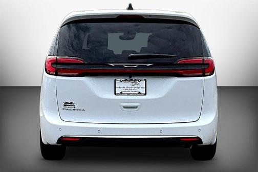 Bright White Clearcoat 2027 Chrysler Pacifica SELECT
