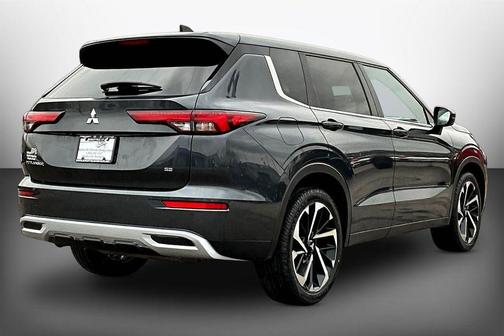 2024 Mitsubishi Outlander SE Black Edition