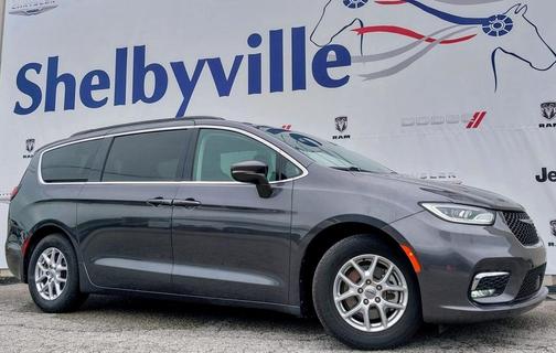 2022 Chrysler Pacifica Touring-L