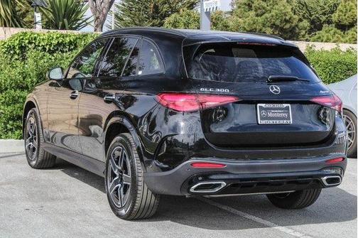 2025 Mercedes-Benz GLC 300 Base 4MATIC