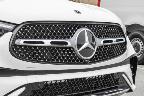 2025 Mercedes-Benz GLC 300 Base 4MATIC