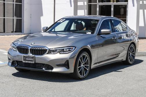 2022 BMW 330 i