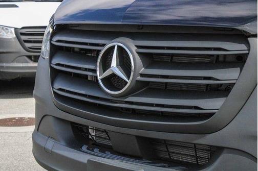 2025 Mercedes-Benz Sprinter 2500 Standard Roof