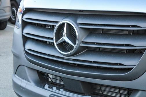 2026 Mercedes-Benz Sprinter 2500 Standard Roof