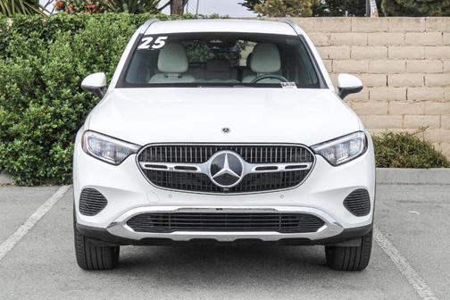 2025 Mercedes-Benz GLC 300 Base 4MATIC