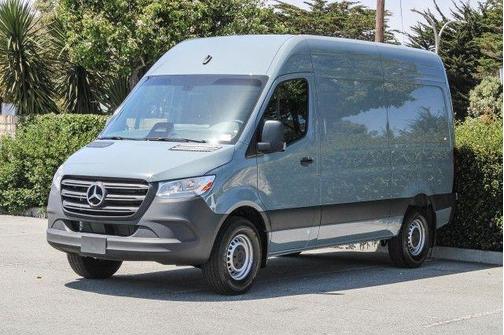 2025 Mercedes-Benz Sprinter 2500 Standard Roof