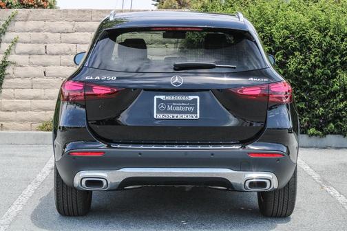 2025 Mercedes-Benz GLA 250 Base 4MATIC