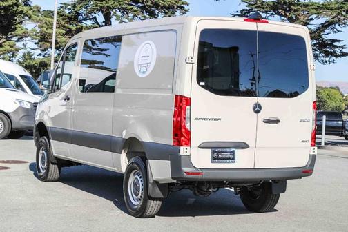 2025 Mercedes-Benz Sprinter 2500 Standard Roof