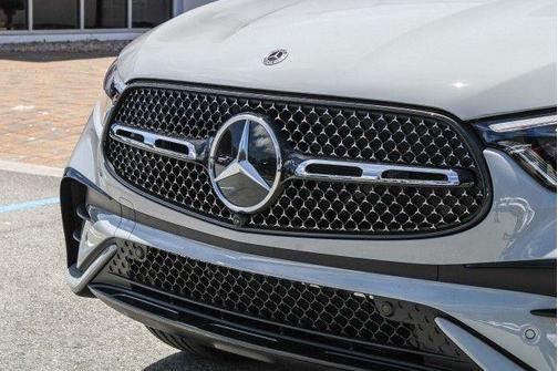 2025 Mercedes-Benz GLC 300 4MATIC Coupe
