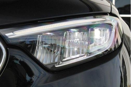 2025 Mercedes-Benz GLC 300 Base 4MATIC