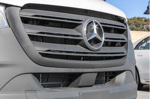 2025 Mercedes-Benz Sprinter 2500 Standard Roof