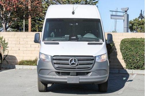 2025 Mercedes-Benz Sprinter 2500 Standard Roof