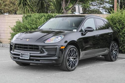 2022 Porsche Macan Base