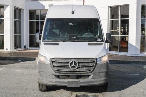 2025 Mercedes-Benz Sprinter 2500 Standard Roof