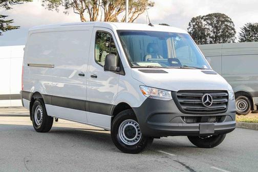 2026 Mercedes-Benz Sprinter 2500 Standard Roof