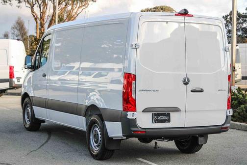 2026 Mercedes-Benz Sprinter 2500 Standard Roof