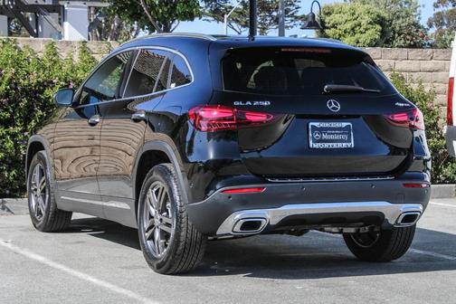 2025 Mercedes-Benz GLA 250 Base 4MATIC