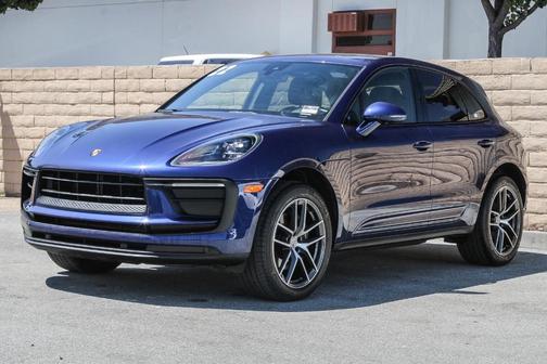 2022 Porsche Macan Base