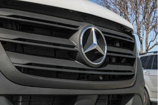2025 Mercedes-Benz Sprinter 2500 Standard Roof