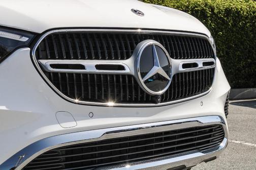 2025 Mercedes-Benz GLC 350e Base 4MATIC