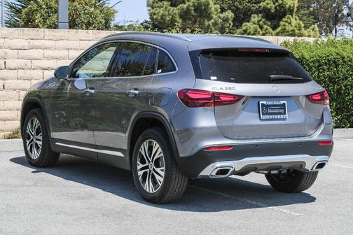 2025 Mercedes-Benz GLA 250 Base 4MATIC