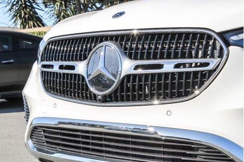 2025 Mercedes-Benz GLC 300 Base 4MATIC